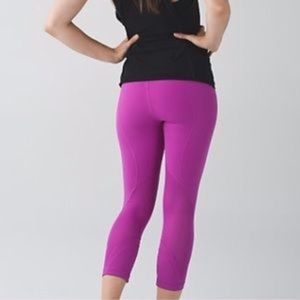 Lululemon zone in crop yoga workout pant sz 4